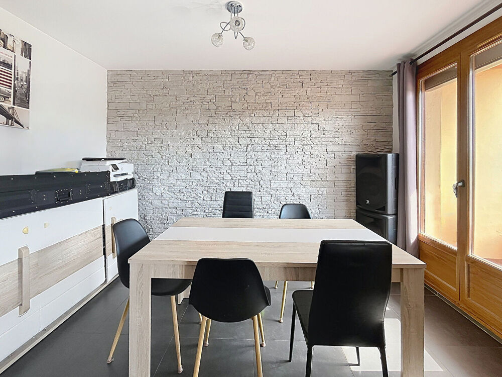 Vente Appartement Balcon, cave, parking. Gardanne