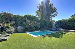Vente Maison Terrain aménagé de 610 m2 Trets