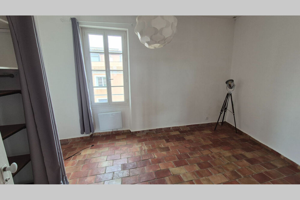 Vente Appartement Au dernier étage, appartement traversant entièrement rénové Pourrieres