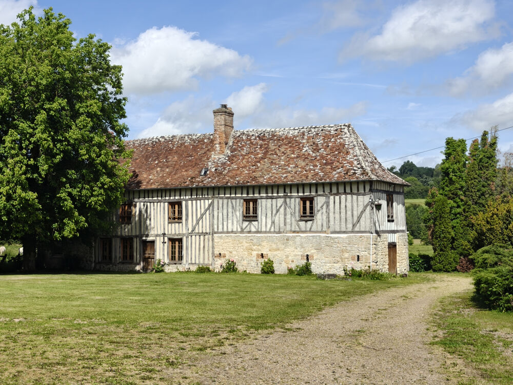 Manoir de Caractère Pierre et Colombages - 7 pièces dont 5 chambres - Dépendance