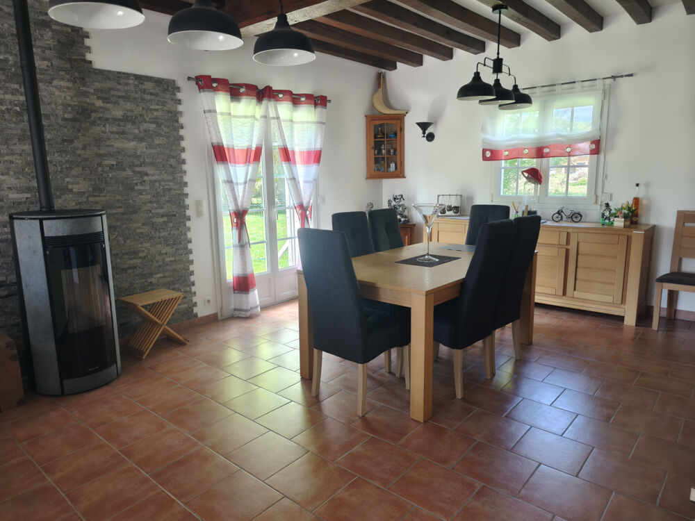 Maison de 154 m2, 7 pièces DONT 5 chambres