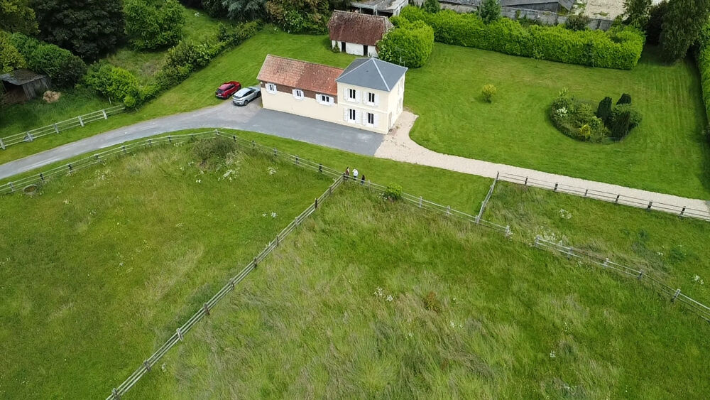 Propriété équestre avec 13 hectares