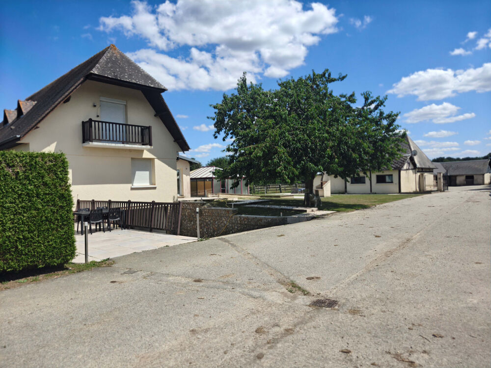 à vendre  Propriété/château Bernay (27300)