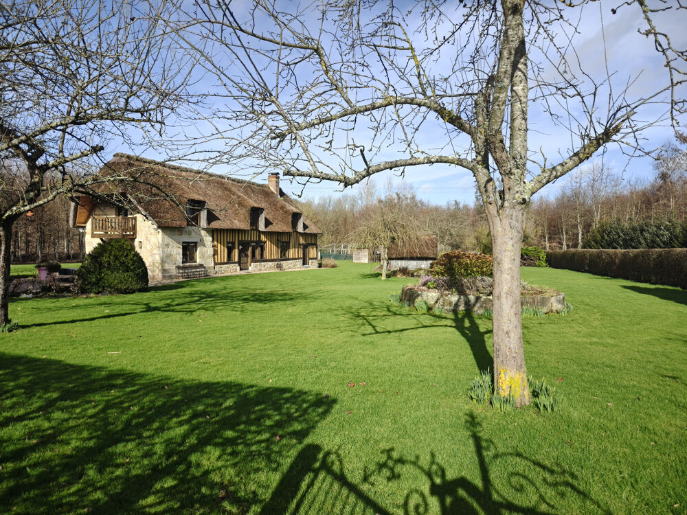 PROPRIETE DE CHARME AVEC 14 HECTARES DE BOIS