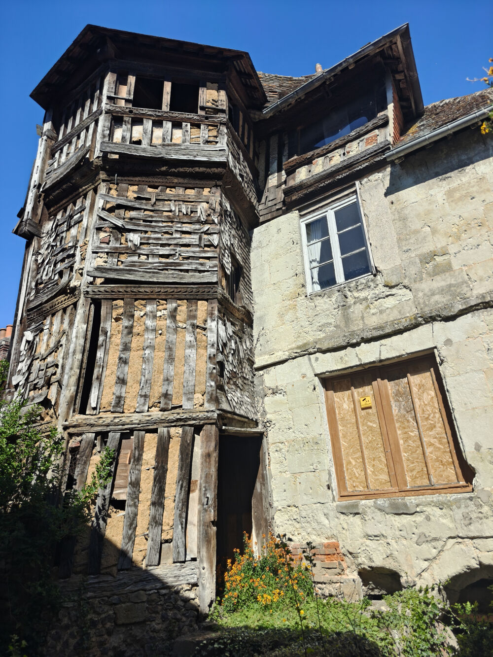 Propriété de caractère avec tourelle - coeur historique d'Orbec