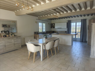  Propriété/château à vendre 6 pièces 167 m²