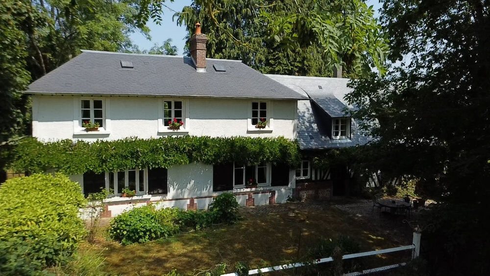 Authentique propriété normande sur environ 6 hectares/ havre de paix