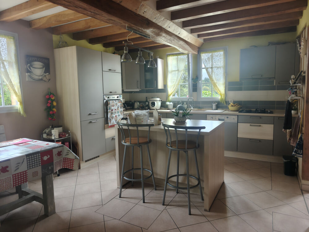 MAISON DE CAMPAGNE EN COLOMBAGE