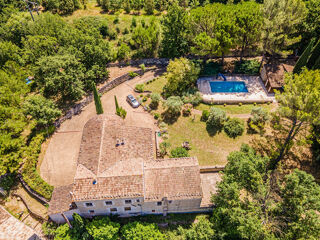  Maison  vendre 5 pices 355 m Roussillon