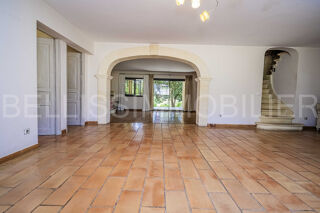  Maison � vendre 8 pi�ces 280 m�