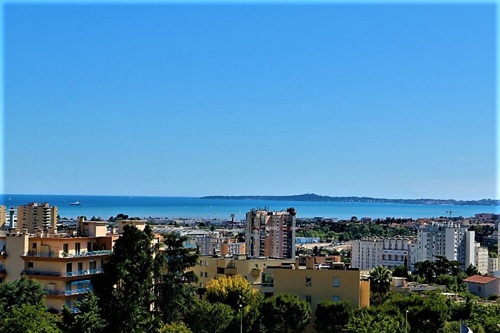 Vente Appartement NICE OUEST DERNIER ETAGE 500 000€ Nice