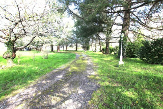  Propriété/château à vendre 5 pièces 400 m² Momeres