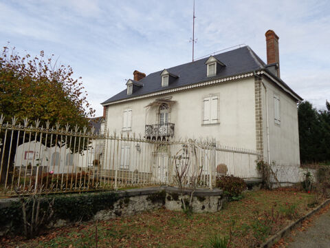  Proprit/chteau  louer 6 pices 250 m