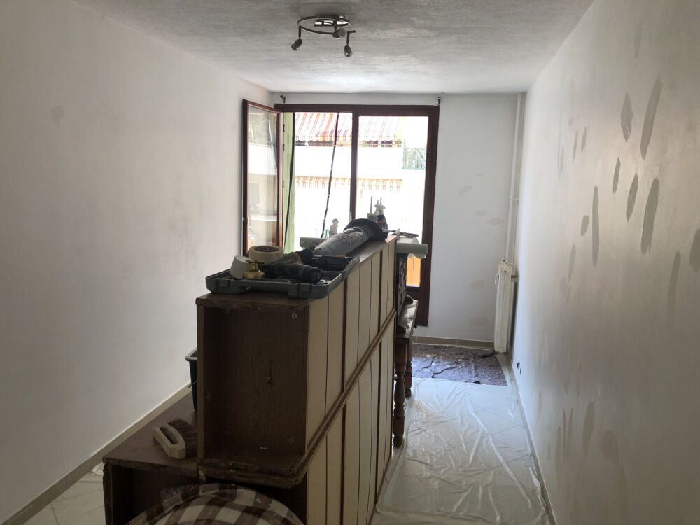 En location 900 € par mois à Nice (06) : appartement avec balcon