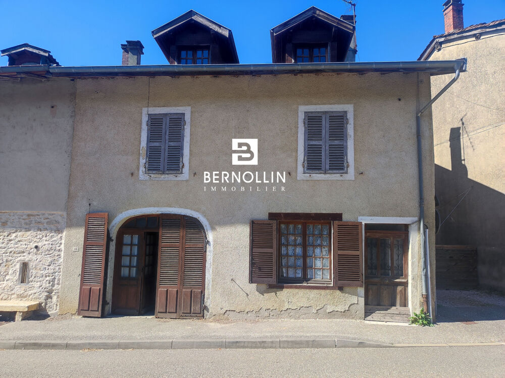 Vente Maison Maison de village en pierre de 166 m2 à rénover avec terrain au centre de Simandre sur Suran. Simandre sur suran