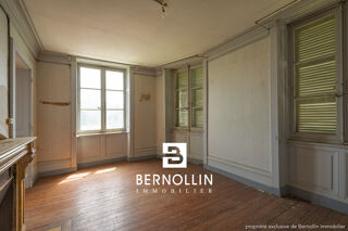  Maison à vendre 15 + pièces 681 m²