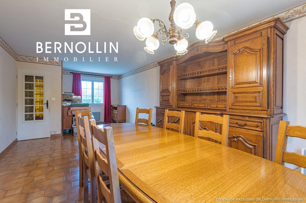 Maison sur 2 niveaux, 4 pièces, 90 m2 sur grand sous-sol avec terrain MACON QUARTIER DES SAUGERAIES
