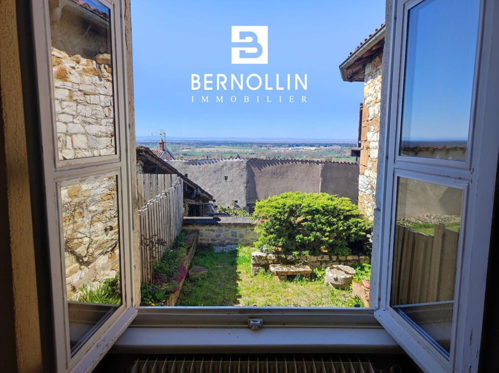Vente Maison Maison en pierre de 155 m2 sur les hauteurs de Treffort avec terrasse et terrain. Val revermont