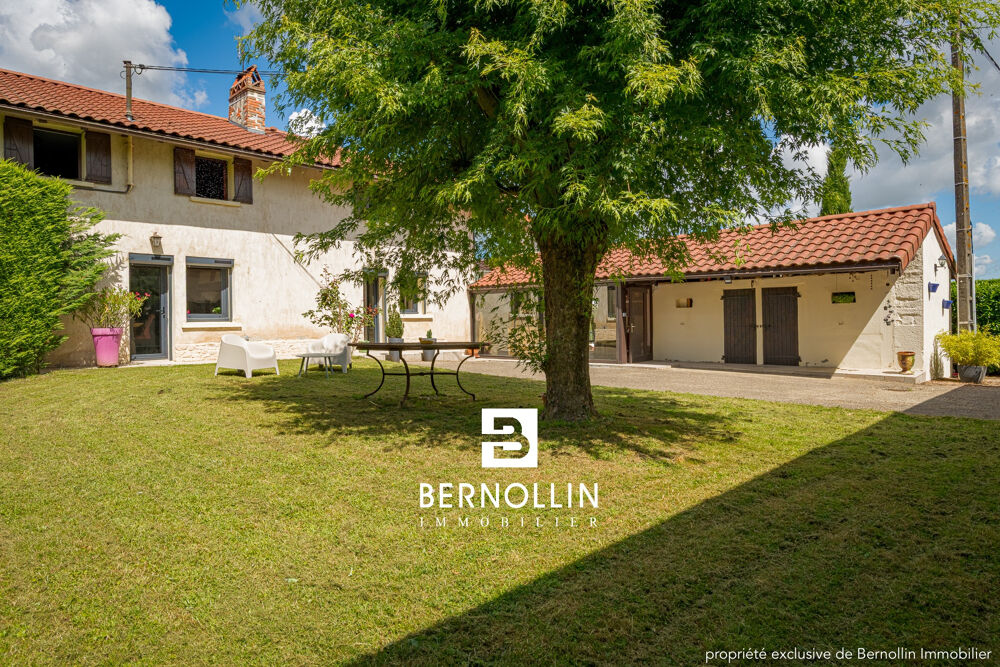 Vente Ferme COUP DE COEUR à Curtafond - Propriété de charme de 300 m2 - 11 pièces Curtafond