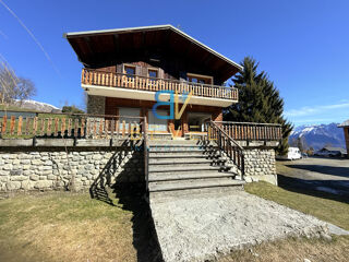  Chalet  vendre 4 pices 117 m