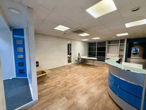   SAINT-JEAN-DE-MAURIENNE (73)   CENTRE-VILLE   LOCAL COMMERCIAL 111 m2 + CAVE 40 m2   EMPLACEMENT No1   VISIBIL 