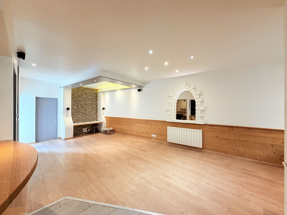 Vente Appartement (73) Saint-Julien-Mont-Denis - Centre Village - Rare Appartement T2 bis - Grande chambre - Spacieuse terrasse St julien mont denis
