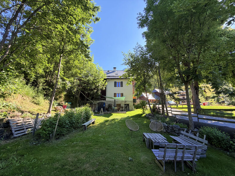 À VENDRE EXCLUSIVITÉ SAINT-FRANÇOIS-LONGCHAMP (MONTAIMONT) ANCIEN CORPS DE FERME RÉNOVÉ 110 m2 HABITABL
