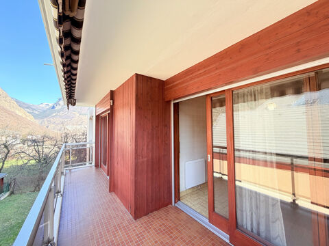   (73) SAINT-JEAN DE MAURIENNE - Appartement T3 (possibilit� T4) - Centre-ville - Garage - Grand balcon - Cave Appartement - 3 pi�ce(s) - 90 m�
