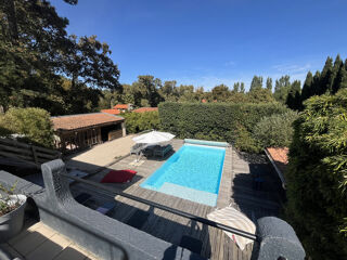  Maison à vendre 8 pièces 331 m²