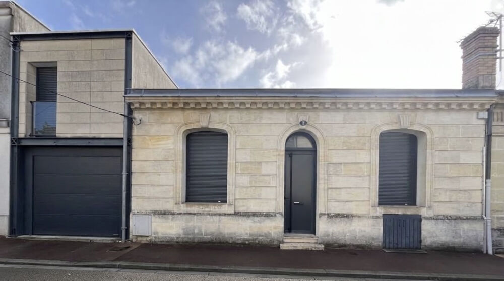 Vente Maison BORDEAUX CAUDÉRAN - PARC BORDELAIS : MAISON EN PIERRE DE CARACTÈRE DE 160 M2 AVEC VOLUMES D'EXCEPTION ET GARAG Bordeaux-caudéran