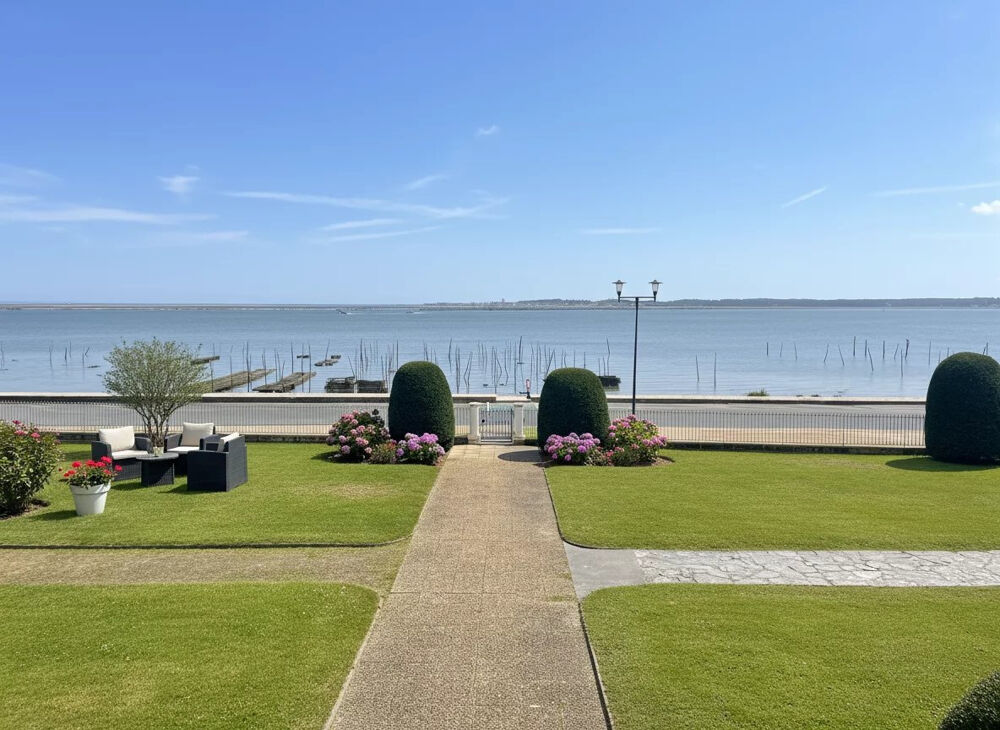 Appartement au village de l'herbe, vue panoramique sur le bassin