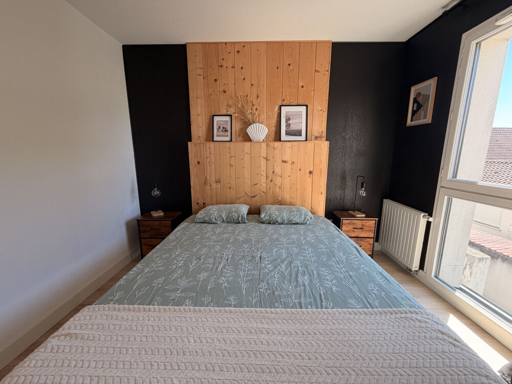 ARÈS CENTRE-VILLE APPARTEMENT 2 PIÈCES AVEC BALCON, PARKING ET CELLIER