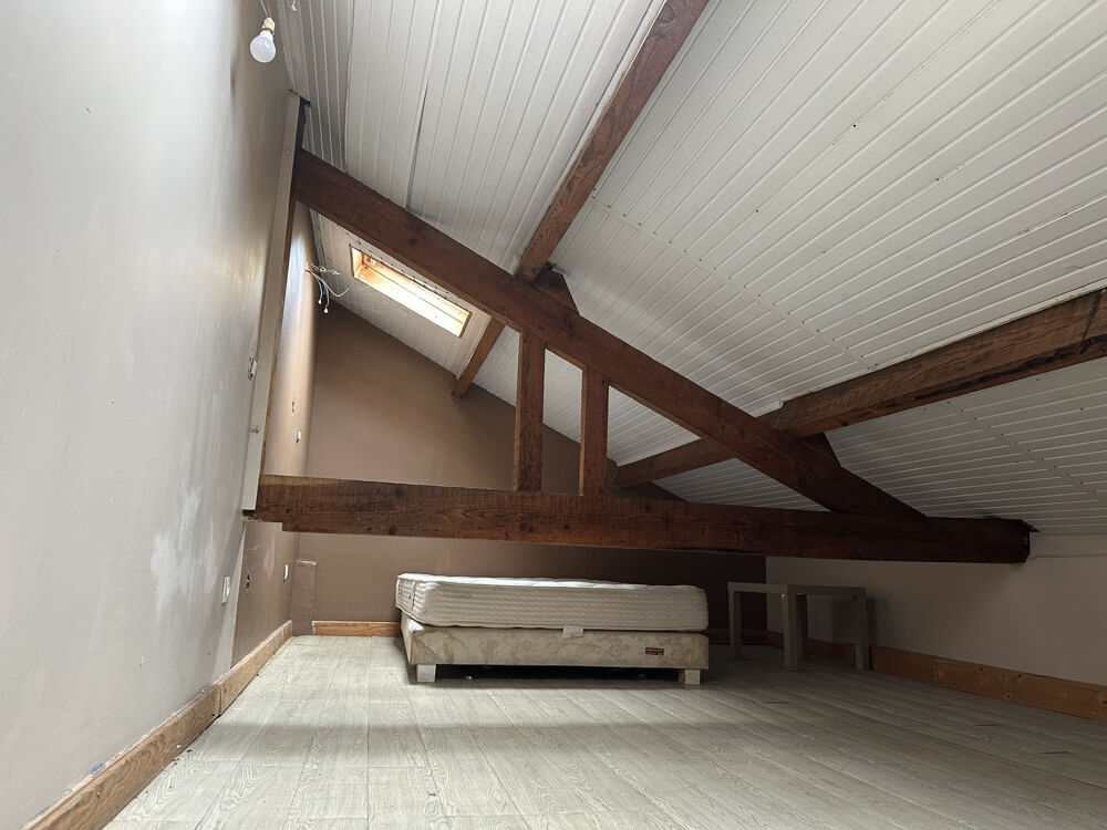 Vente Maison Maison d'environ 65m2 avec mezzanine à rénover   Plein centre-ville d'Arès Ares