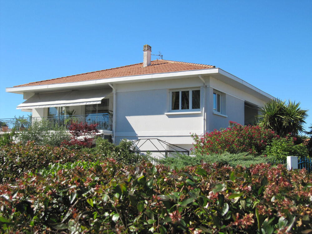 Vente Maison Maison bourgeoise d'exception à Arès   À 25 m du Bassin d'Arcachon Ares
