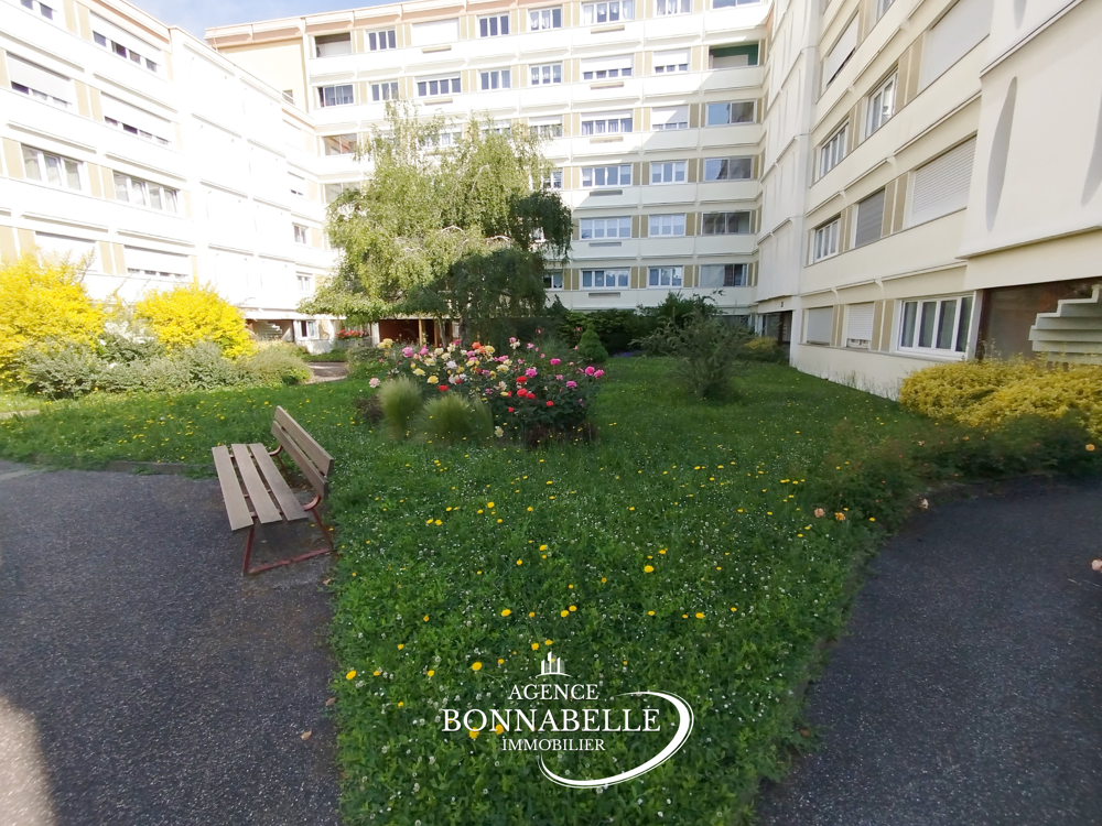 Vente Appartement Appartement F2 + place de parking et cellier St max