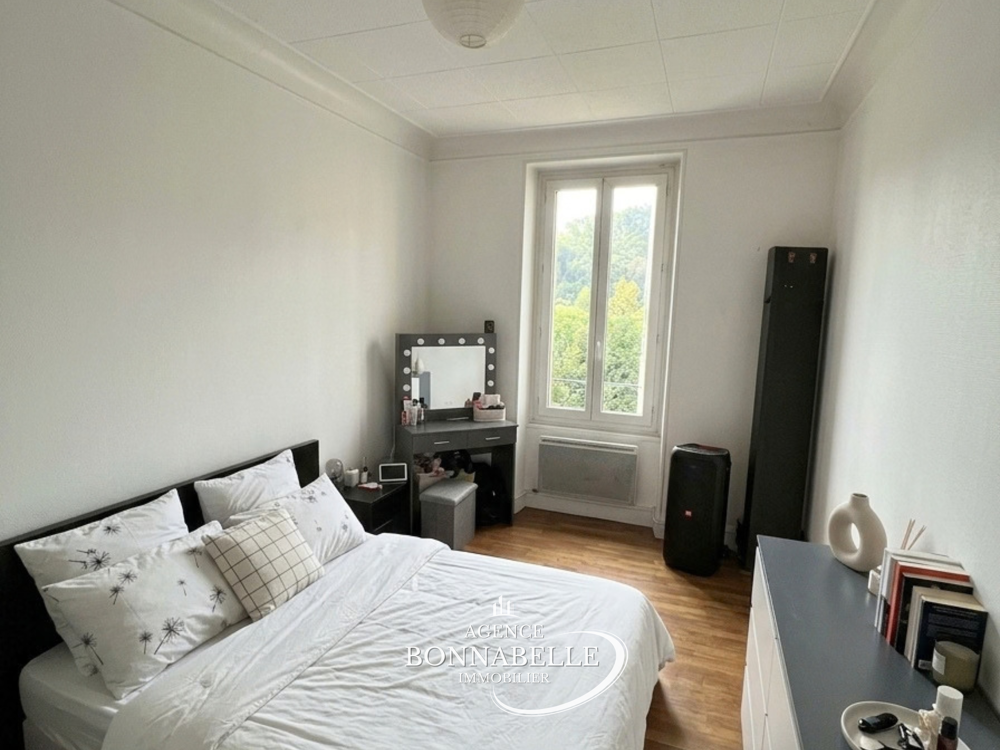 APPARTEMENT F2 LOUÉ INVESTISSEMENT LOCATIF 34 m2 SECTEUR FACULTÉ DE LETTRES