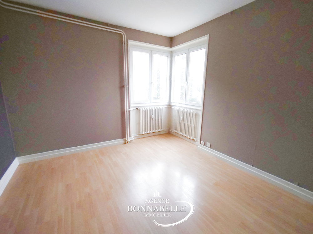Appartement F3 de 65 m2 avec balcons