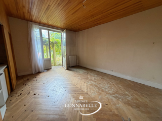  Immeuble à vendre 12 pièces 390 m²