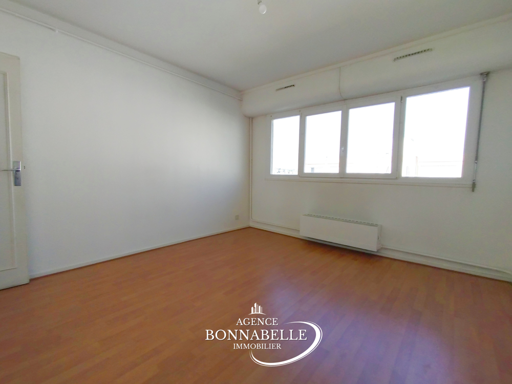 Vente Appartement Appartement F2 + place de parking et cellier St max