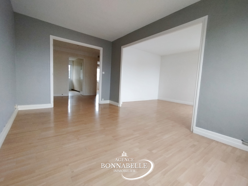 Appartement F3 de 65 m2 avec balcons