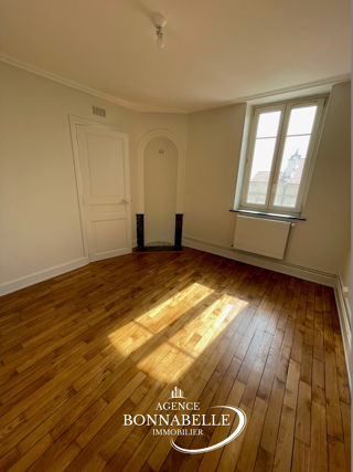  Immeuble � vendre 383 m�