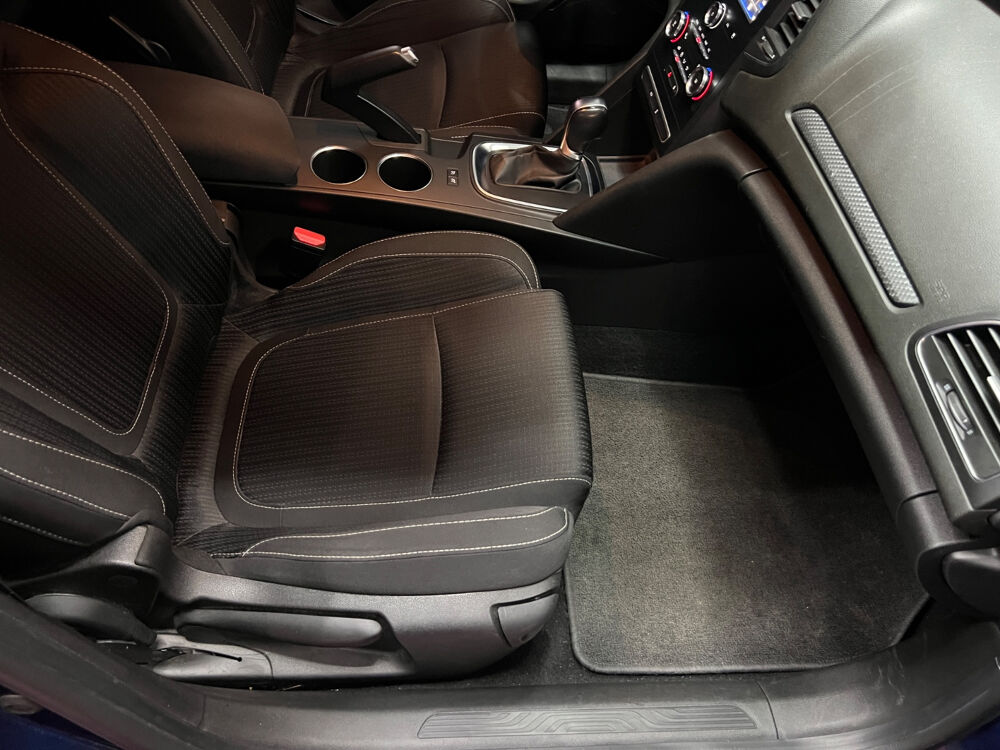Megane IV M&eacute;gane IV Estate Blue dCi 115 EDC Business Intens 2019 occasion 18230 Saint-Doulchard