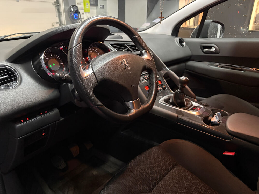 3008 1.2 Puretech 130ch S&S BVM6 Style 2016 occasion 18230 Saint-Doulchard