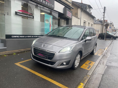 Peugeot 5008 1.6 BlueHDi 120ch S&S EAT6 Allure 2016 occasion Bourges 18000