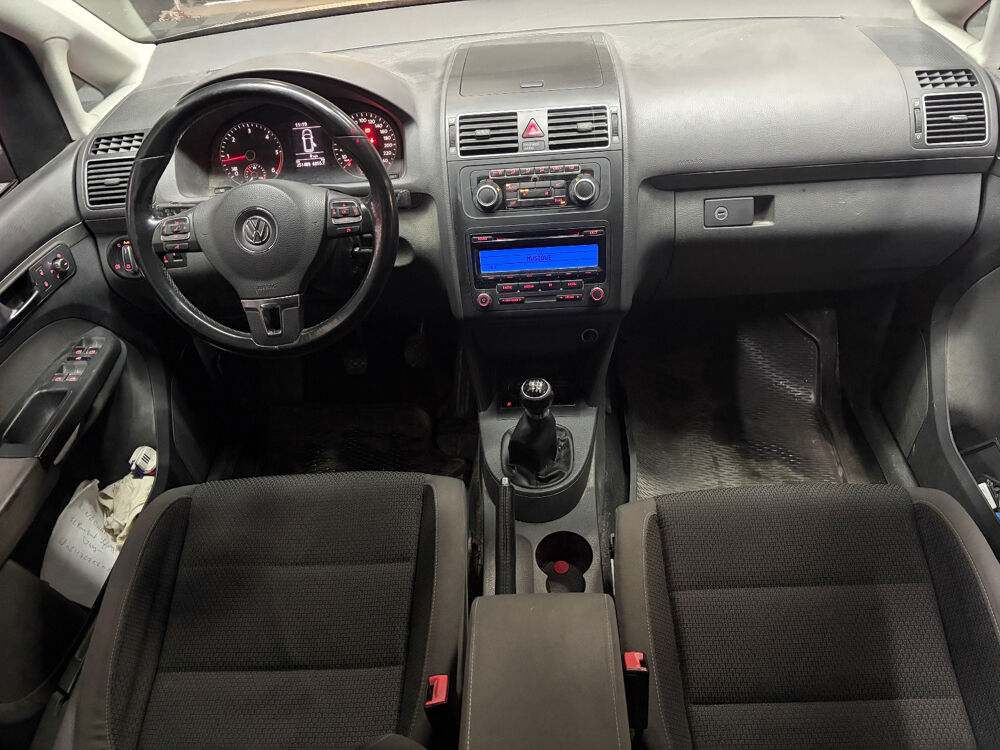 Touran 1.6 TDI 105 FAP Confortline 2010 occasion 18230 Saint-Doulchard