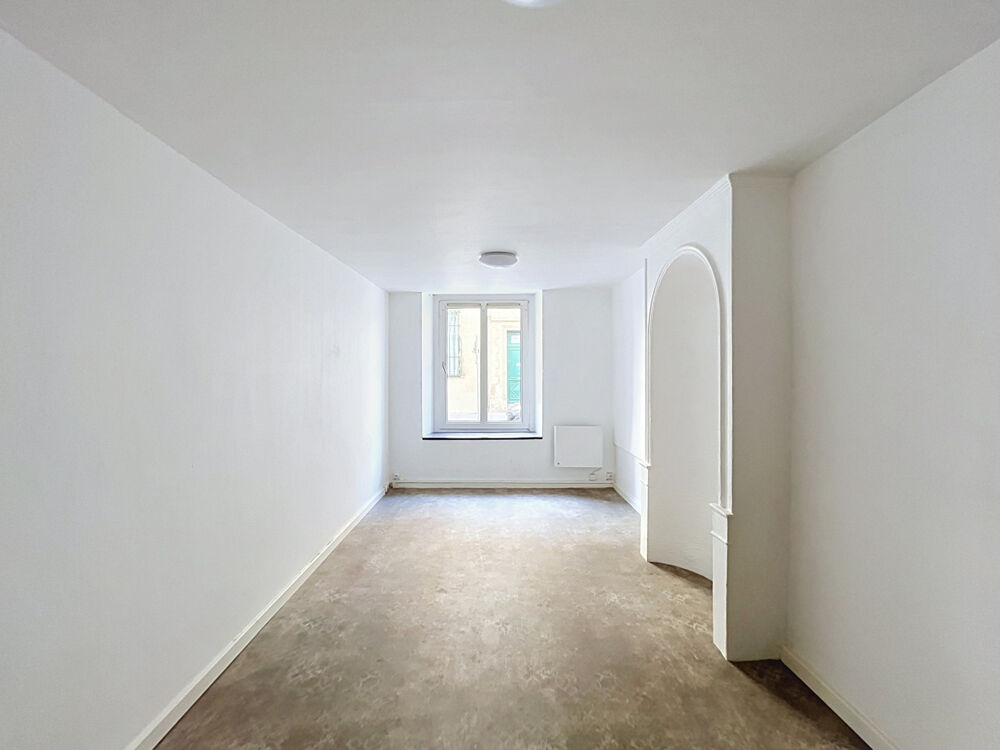 RUE MONTESQUIEU - (DISPONIBILITE IMMEDIATE)