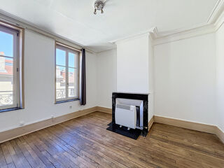  Appartement à louer 2 pièces 46 m²