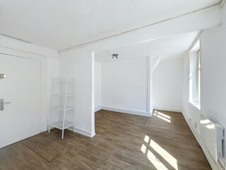  Appartement à louer 2 pièces 28 m²