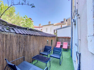  Maison à louer 6 pièces 132 m²