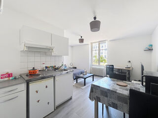  Appartement à louer 1 pièce 24 m²